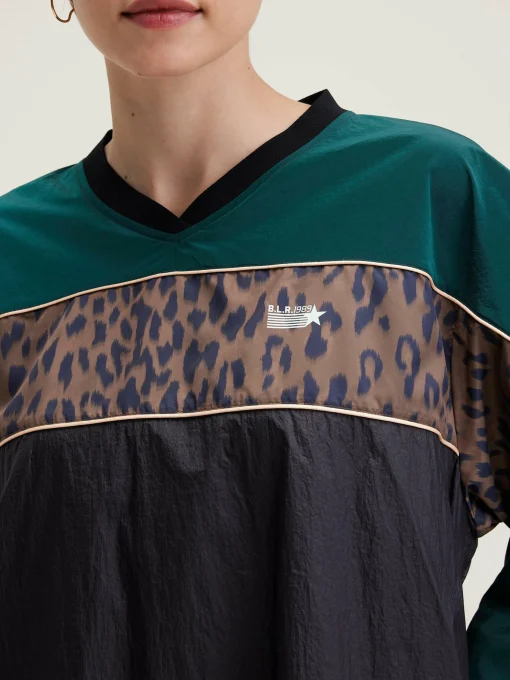 Robe T-shirt Hike