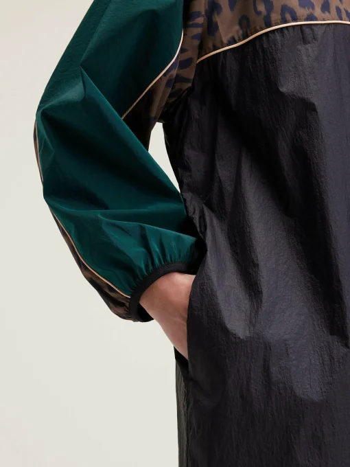 Robe T-shirt Hike