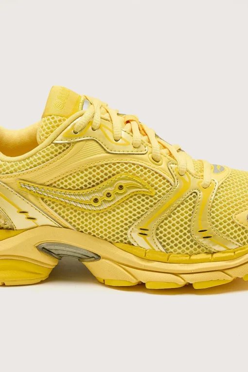 SAUCONY Progrid Triumph 4 Chroma Pour Femmes